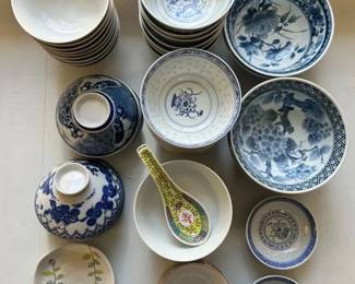 EAT086 - Bowls And Kitchen Ware
