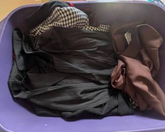 EAT225- Mixed Mystery Lot of Women’s Clothing