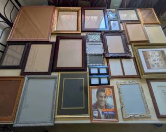 EAT061- Big Lot of Picture Frames – Various Sizes, Colors & Styles