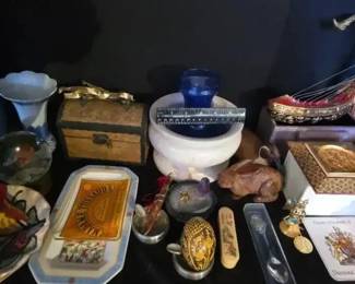 EAT360 - Assorted Knick Knacks and Collectibles From Around the World