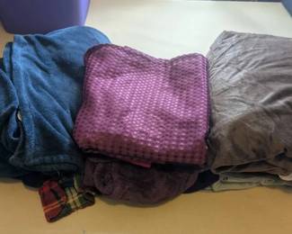 EAT299- Large Blanket Lot 