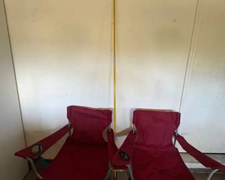 EAT335 Diving Spear And Two Lawn Chairs 