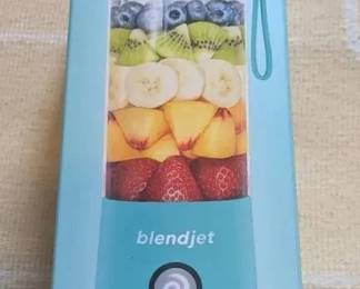 EAT300- Blendjet Portable Blender 