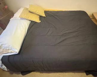 EAT342 - Metal Bed frame + Full size mattress & Foam 