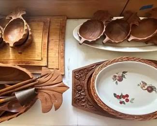 EAT119 - Tropical Wood And Porcelain Serving Dishes