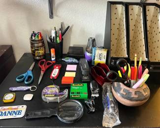 EAT283 - Office Supplies
