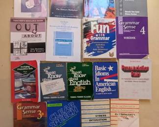 EAT153- Lot of English Grammar, Pronunciation & Writing Books