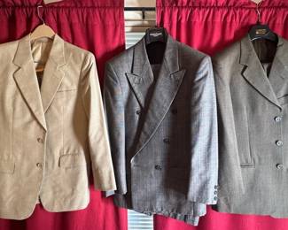 EAT150 - Multi lot of textured business suits 