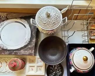 EAT104 - Silverware, Pot, And Coasters