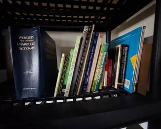 EAT183 Mystery Lot Of Books & Dictionaries