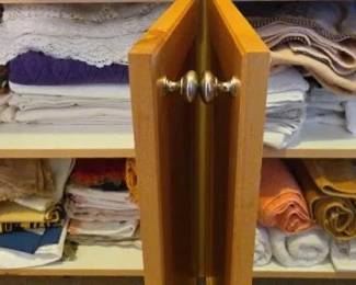 EAT135 - Mystery Lot Towels and Linens 