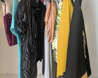 EAT282- Mixed Lot Of Womens Clothes 