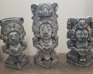 EAT339- 3 Mesoamerican Statues