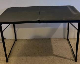 EAT367 - Foldable Black Table