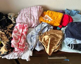 EAT313 - Womens Clothing Items 