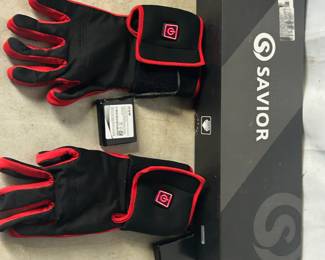 Heated gloves