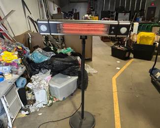 Electric standing heater