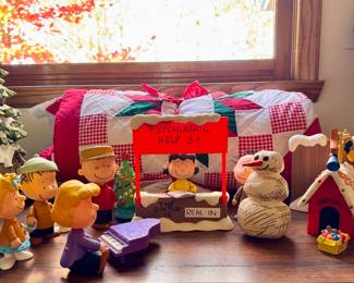 Absolutely Darling Peanuts Charlie Brown Christmas Collectible Set