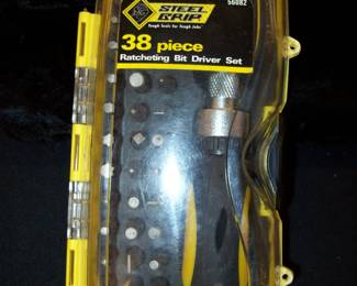 Ratcheting Bit Driver Set