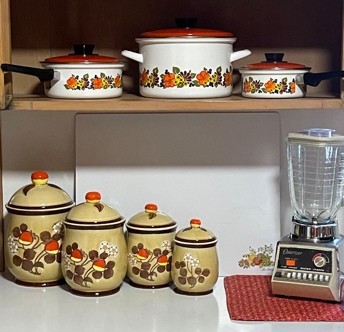 RETRO ENAMELWARE POTS, RETRO CANISTER SET, VINTAGE OSTERIZER BLENDER