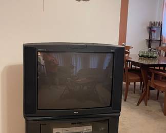 VINTAGE RCA TELEVISION, VINTAGE PLASTER RELIGIOUS PLAQUES