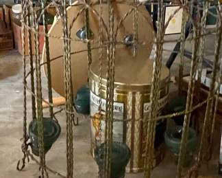 ANTIQUE WIRE DECOR