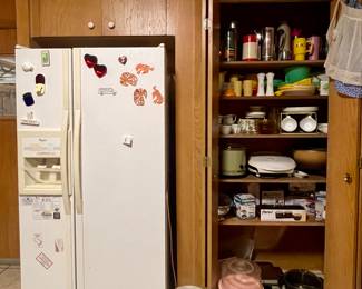 WHIRLPOOL REFRIGERATOR, VINTAGE APRONS