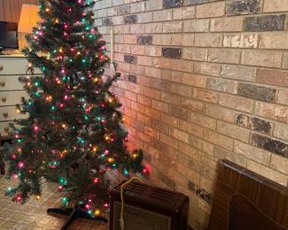 GAS HEATER, CHRISTMAS TREE, CARD TABLE