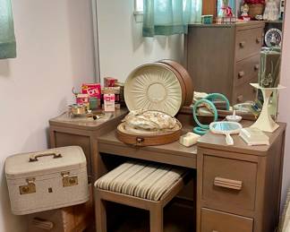 MCM VANITY WITH STOOL, VINTAGE UNIVERSAL HAIR DRYER IN ORIGINAL TOTE