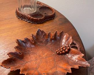 FAUX WOOD LEAF, ANTIQUE TOBACCO JAR & TRAY