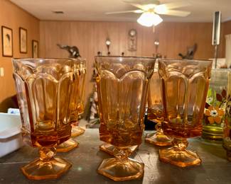 VINTAGE FOSTORIA VIRGINIA PEACH GLASS