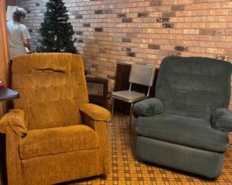 VINTAGE RECLINERS