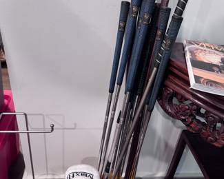 Golf Clubs 