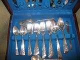 SILVERPLATE SERVICE FOR 8