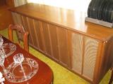 MID CENTURY STEREO CABINET....GREAT FOR FLATSCREEN TV....