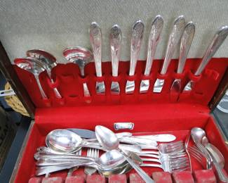 Silverware set, in need of some TLC
