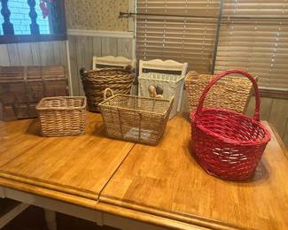 Straw baskets