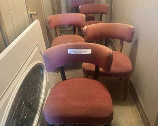 5 captain chairs