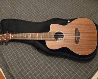 Luna Ukulele w/ Case