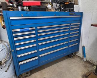 Tool chest