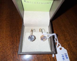 14k w/ cubic zirconia