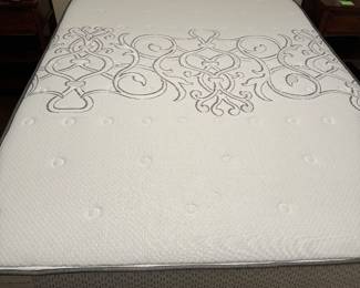 Queen Mattress: Sealy 