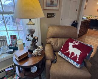 NEW Power Lift Recliner