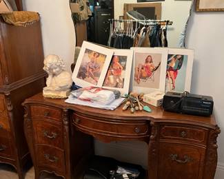 Matching vanity + mirror