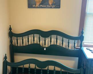 Full bedroom set-bed dresser & mirror