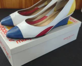 vintage pair of colorblock wedge heels from the brand Magdesians