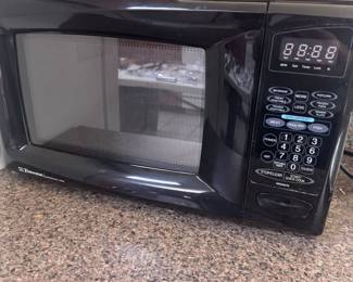 working microwave