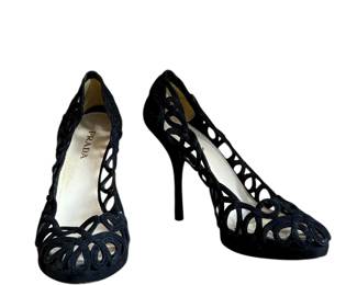 Shoe size range 39-40