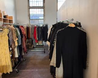 Clothing sizes from XS to XL