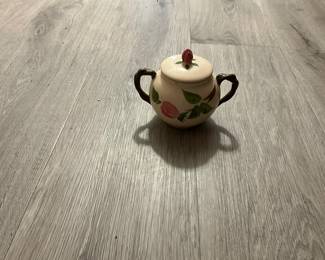 Franciscan ware sugar bowl